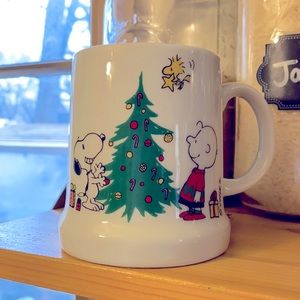 Vintage Peanuts Christmas mug